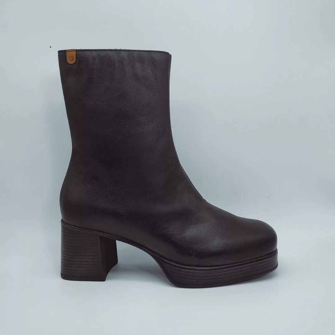 2405 MARRÓN (1) 2405 MARRÓN (1)