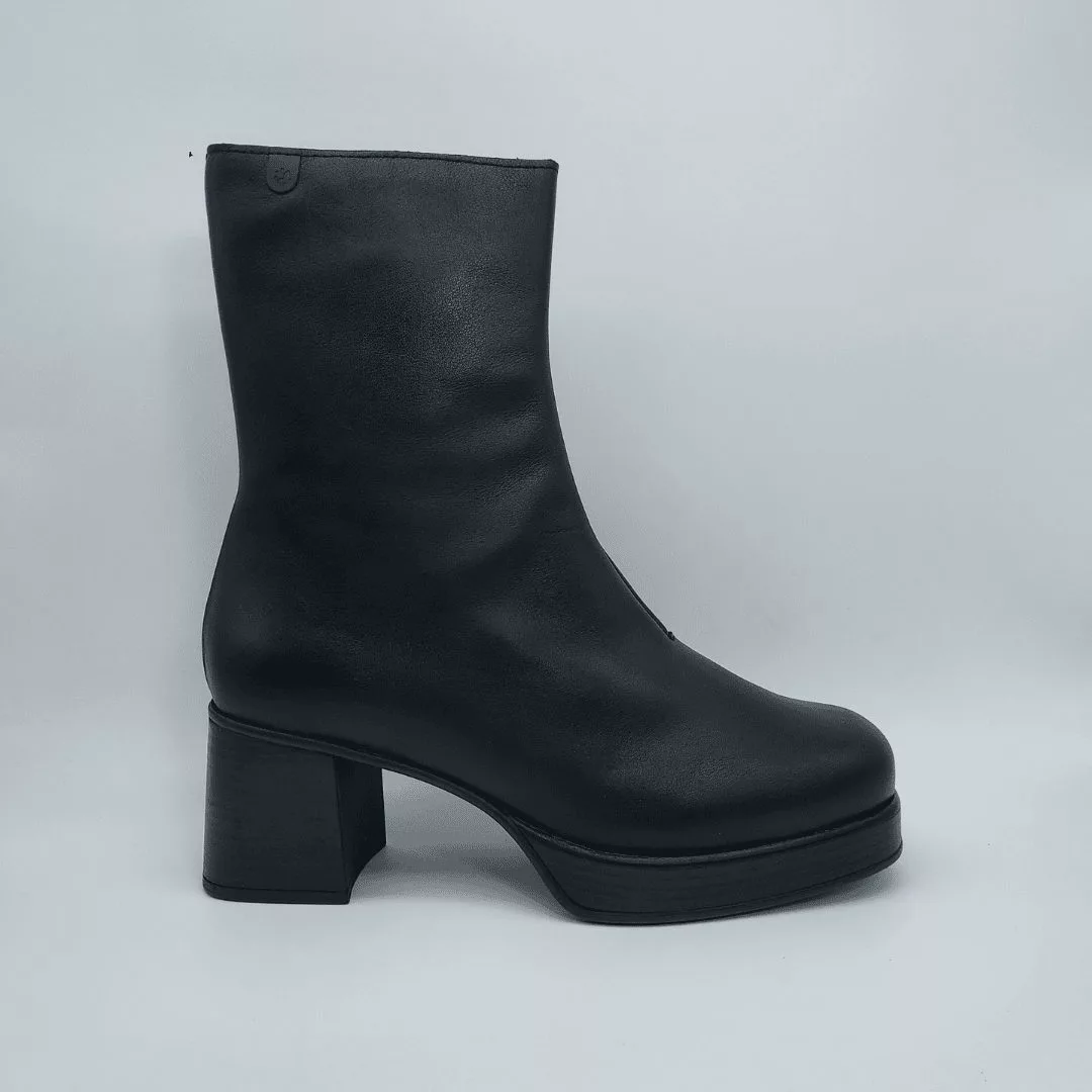 2405 NEGRO (1) 2405 NEGRO (1)